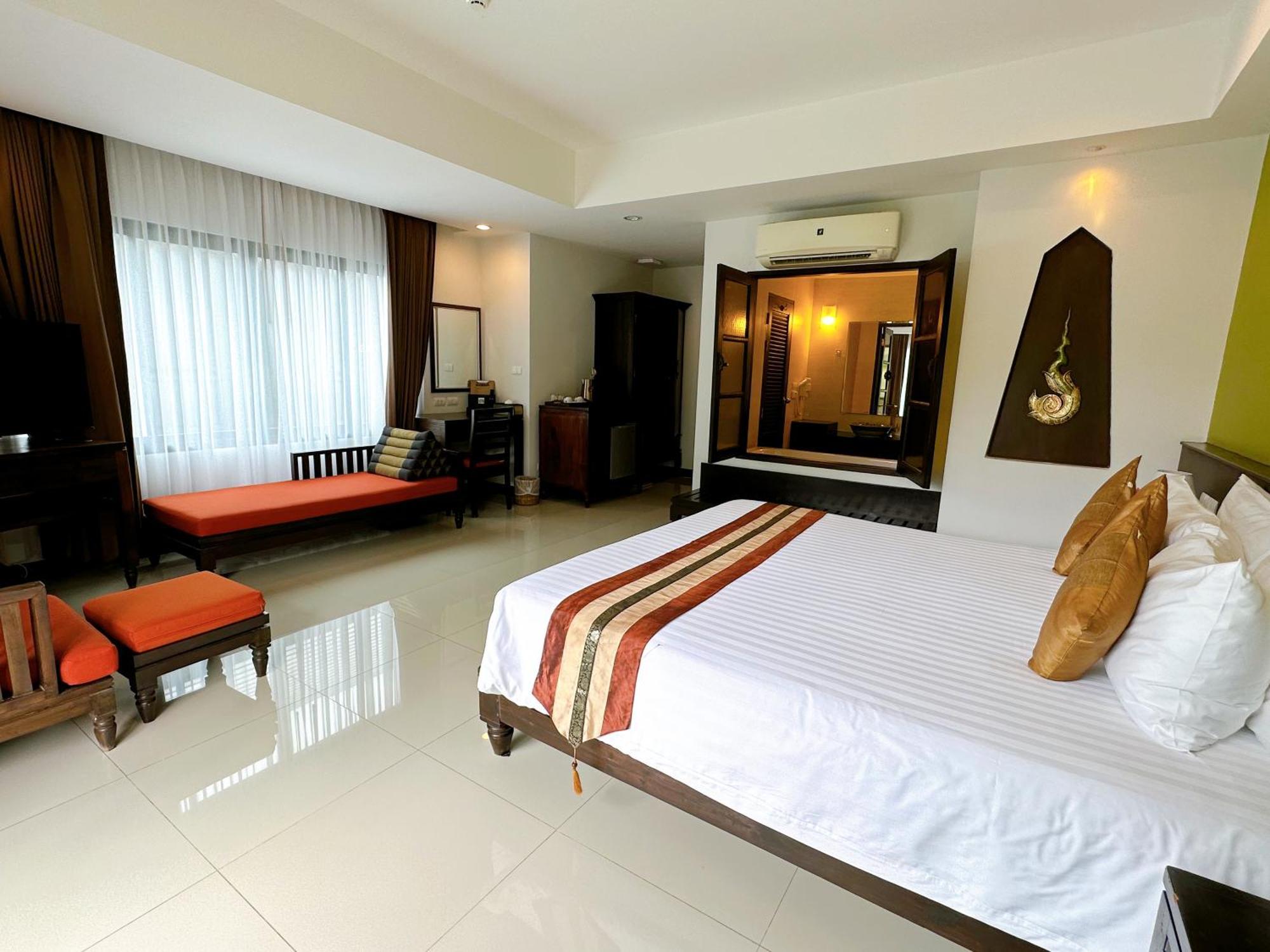 Navatara Phuket Resort Rawai Exterior foto