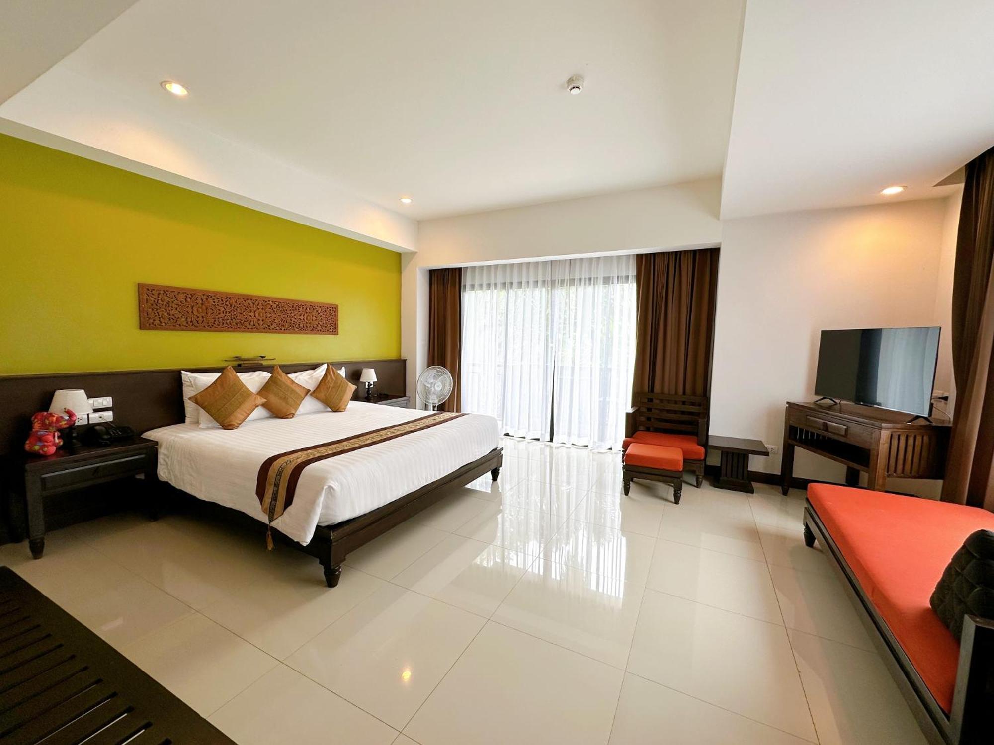 Navatara Phuket Resort Rawai Exterior foto